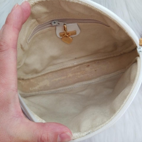 Authentic Vintage Gloral Gucci Crossbody Bag - Picture 10 of 12